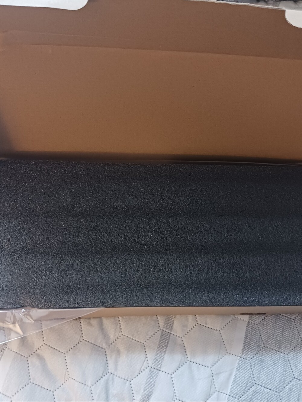 Gimbelen 2pc MATTE BLACK Towel Bars, 2 Towel Bars 18in New Open Box. - Picture 4 of 8
